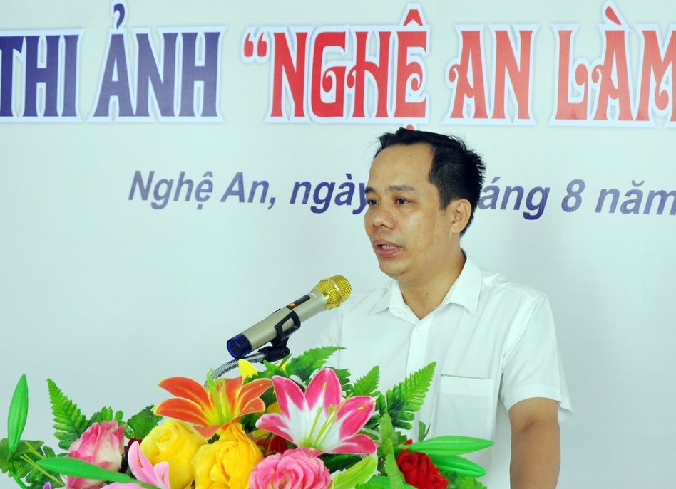 Chấm ảnh cuộc thi ảnh “Nghệ An làm theo lời Bác” năm 2020